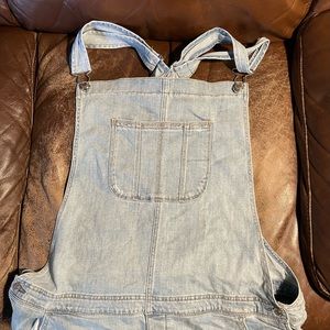 AE Ripped Mom Overall
